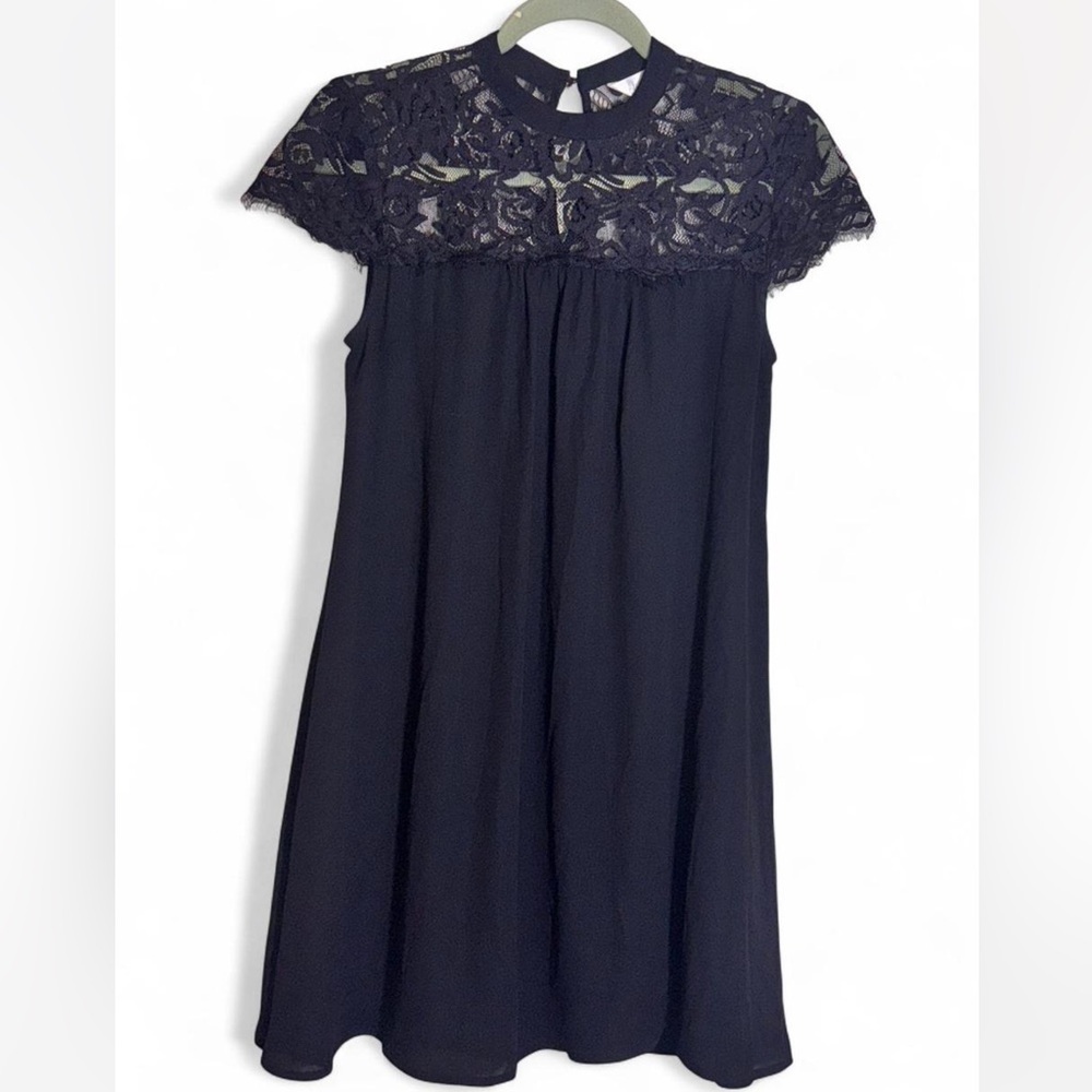 Decree Elegant Black Lace Dress